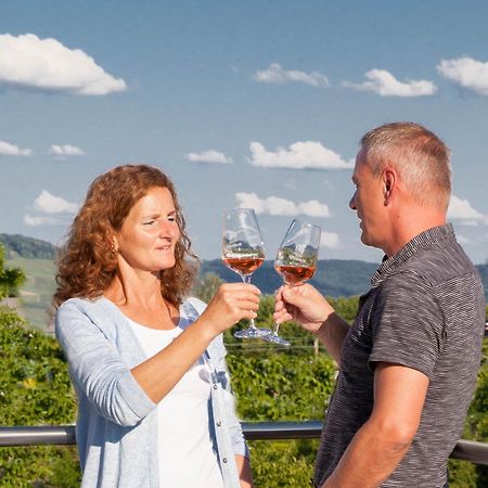 Отель Wein & Bett Weihbrecht Бретцфельд Экстерьер фото